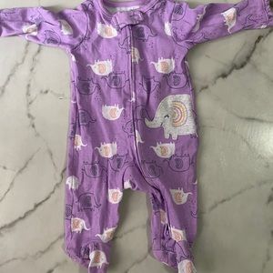 Carter’s Baby Girl Purple Elefanta Onesie Size 3 Months